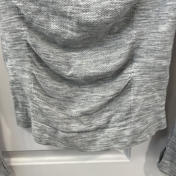 Athleta Foresthill Ascent Long Sleeve Wool Blend Ruched Top Gray Size XS GUC - Picture 16 of 16